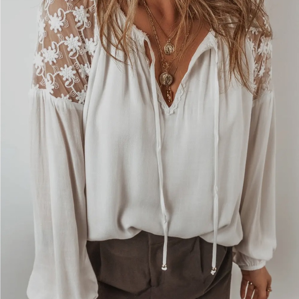 Elegant White Lace Sleeve Women's Top